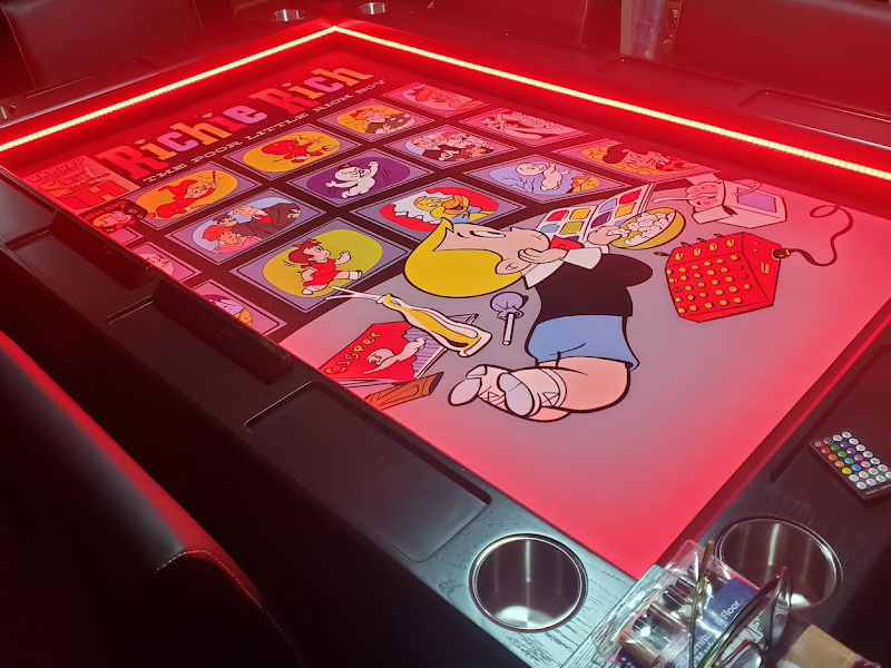 Poker Table 16